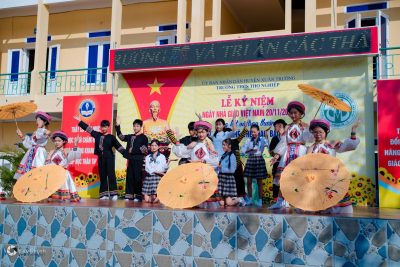 TRƯỜNG THCS THỌ NGHIỆP LONG TRỌNG TỔ CHỨC LỄ KỶ NIỆM 42 NĂM NGÀY NHÀ GIÁO VIỆT NAM (20/11/1982 – 20/11/2024)