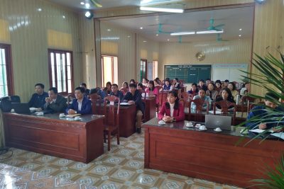 CHI BỘ TRƯỜNG THCS THỌ NGHIỆP TỔ CHỨC KẾT NẠP ĐẢNG VIÊN MỚI